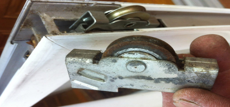 screen door roller repair in South Gate